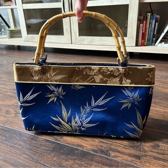 Bamboo Handbag - Picture 11 of 16